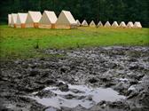 První půlka tábora byla deštivá a blátivá...